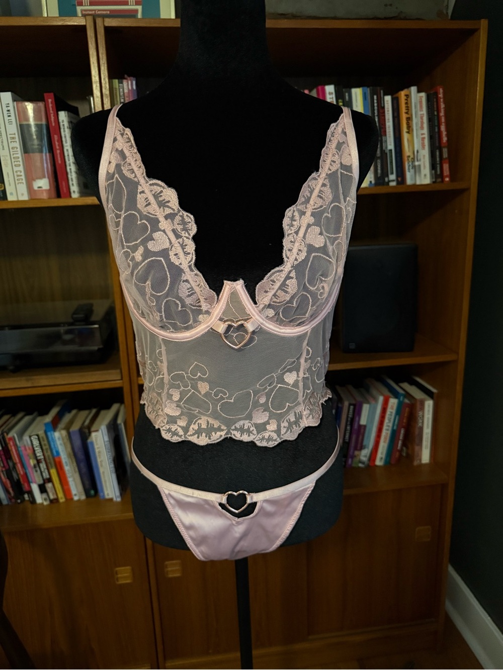 Romantic Heart Lace Bralette & Bikini Set in Light Pink